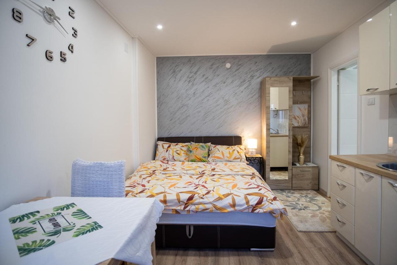 Apartments Solar เทรบินเย ภายนอก รูปภาพ